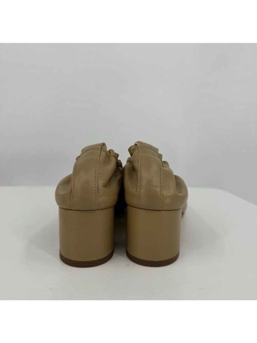 Everlane Italian Leather Day Heel Light Taupe 8 Women's Elastic Back Comfort